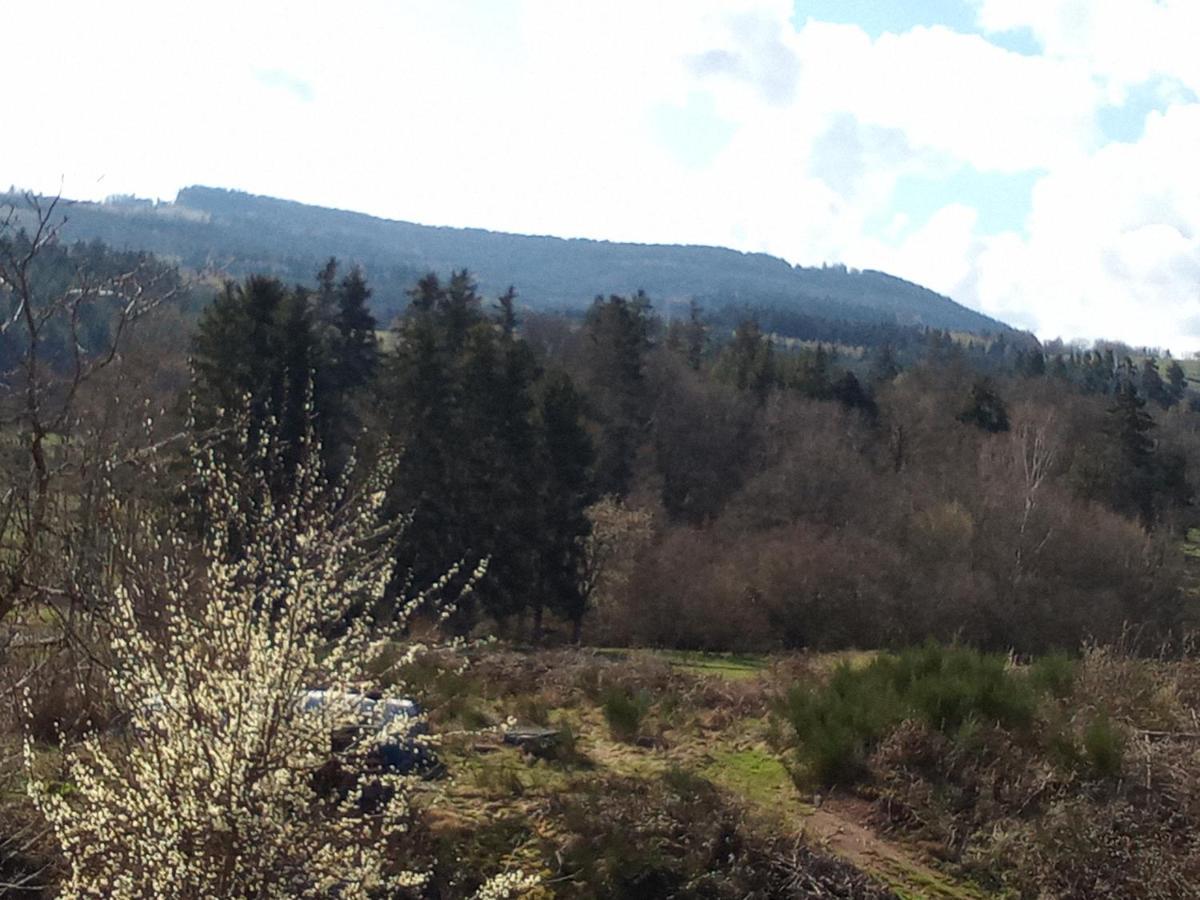 Logement De Charme Coinches Bagian luar foto