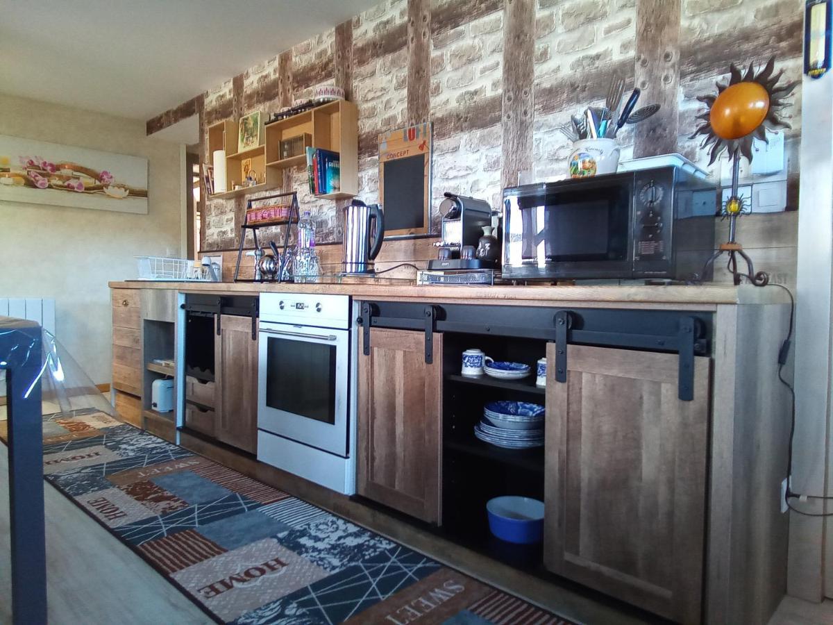 Logement De Charme Coinches Bagian luar foto